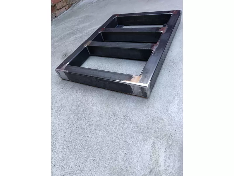 Industrial skid frame fabricated with precise mitred corners, clean outer geometry and integrated crossmembers. Built with focus on dimensional consistency, reliable weld execution and manufacturable design for industrial use..webp